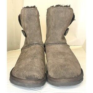 UGG Australia Classic Short Button Boots Chocolate Suede Sheepskin Women Size 8